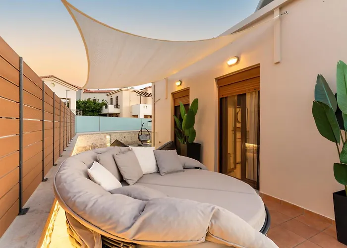 Villa Ismini 3 Bedrooms,Pool, Barbeque