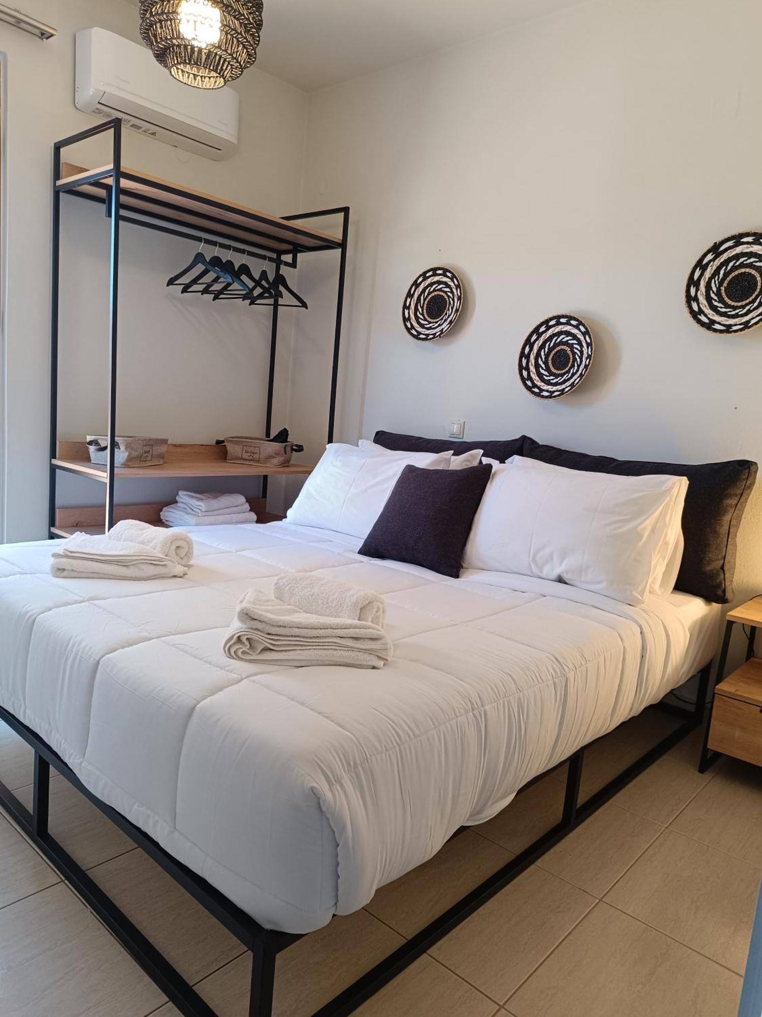 Villa Ismini 3 Bedrooms,pool, Barbeque