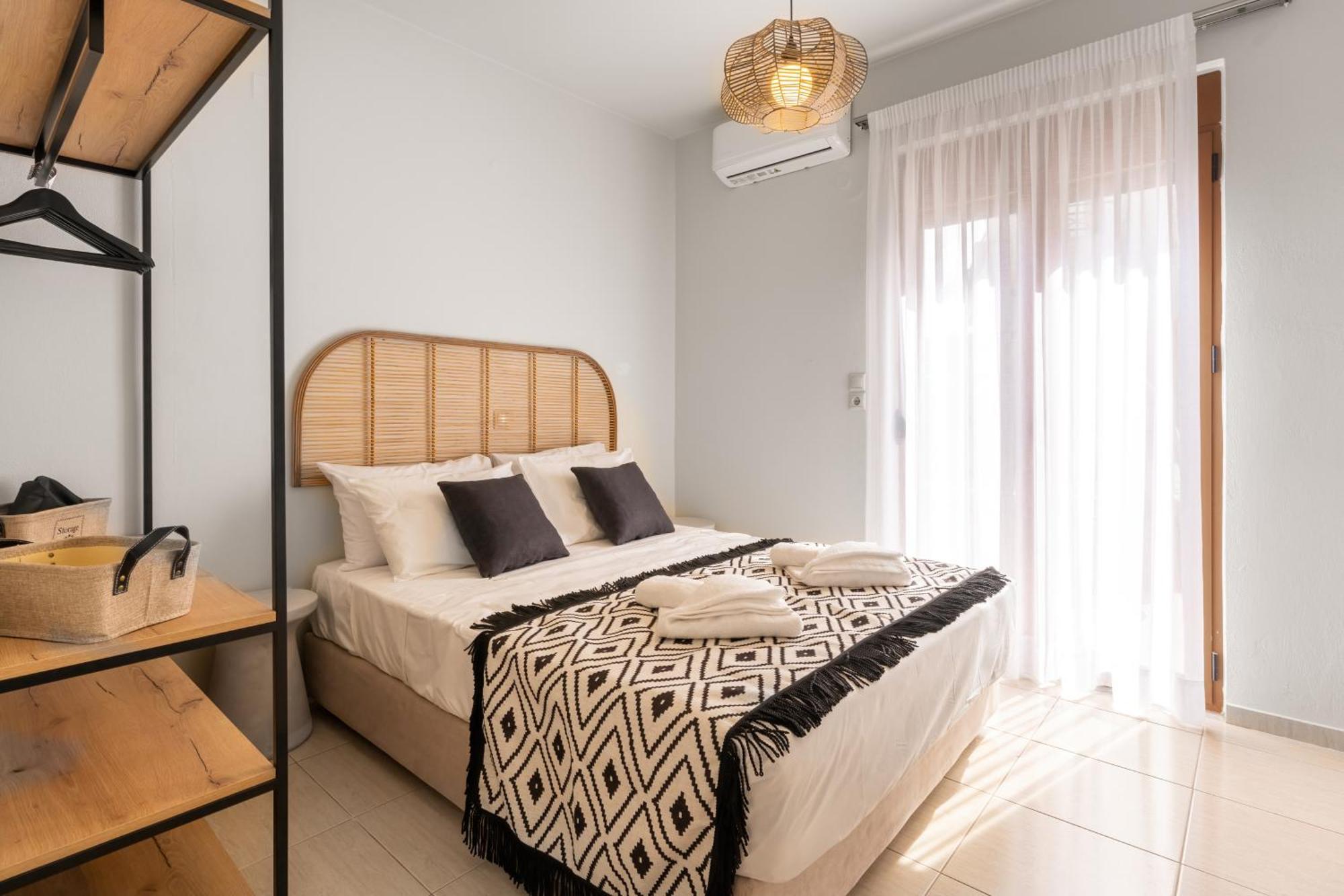 Ismini 3 Bedrooms,pool, Barbeque Villa *