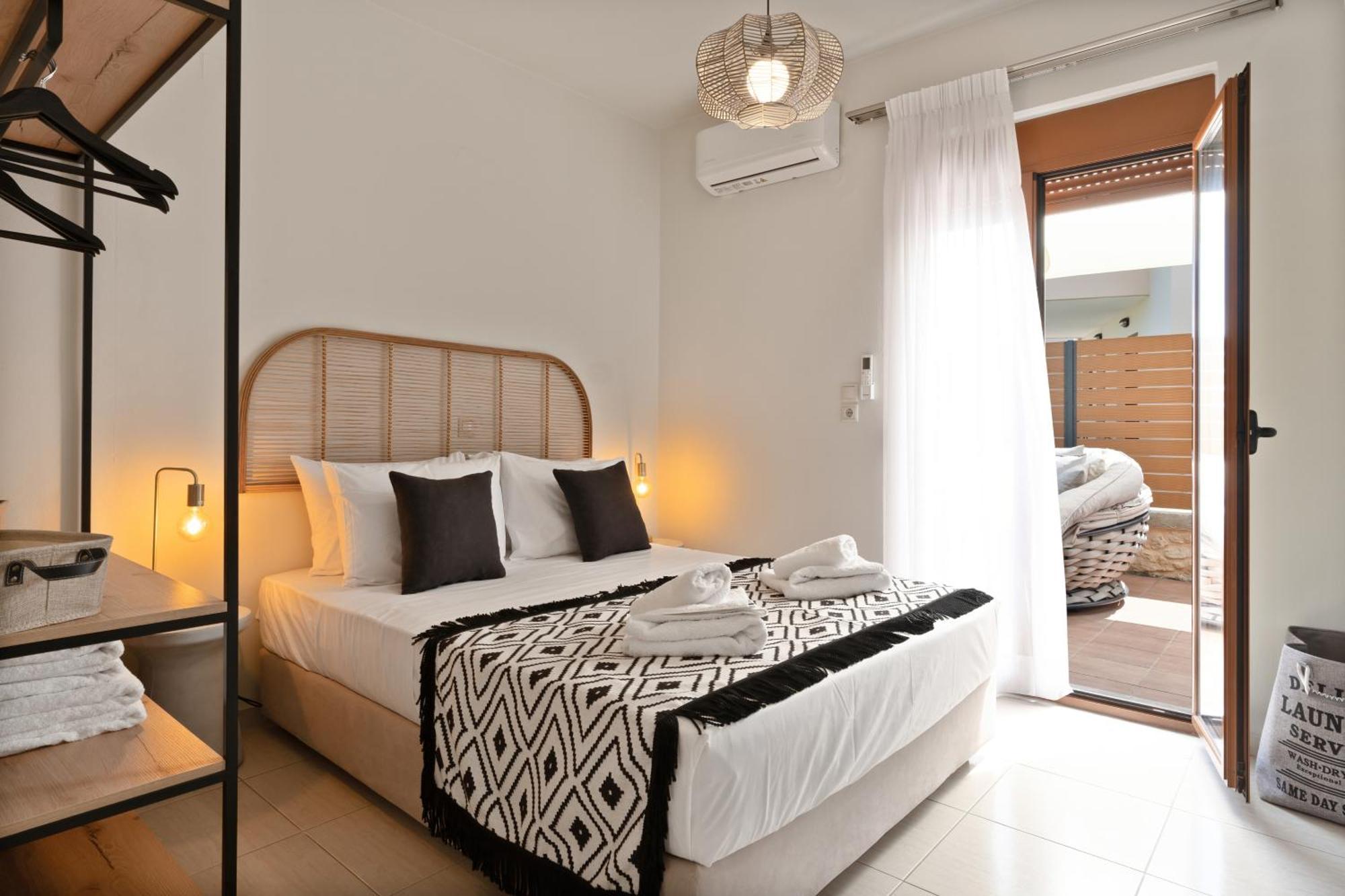 Villa Ismini 3 Bedrooms,pool, Barbeque