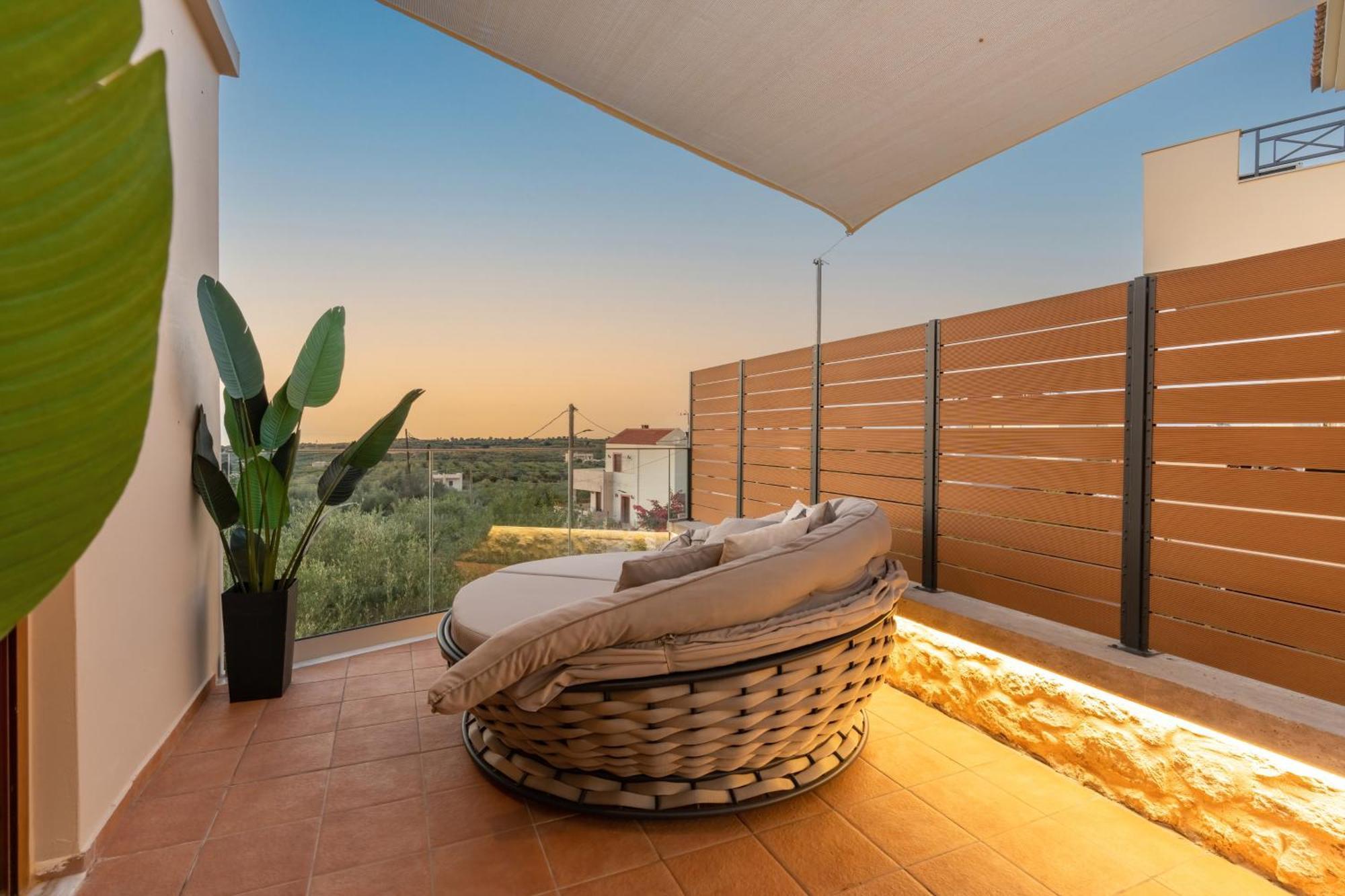 Ismini 3 Bedrooms,pool, Barbeque * Agios Dimitrios (Crete)
