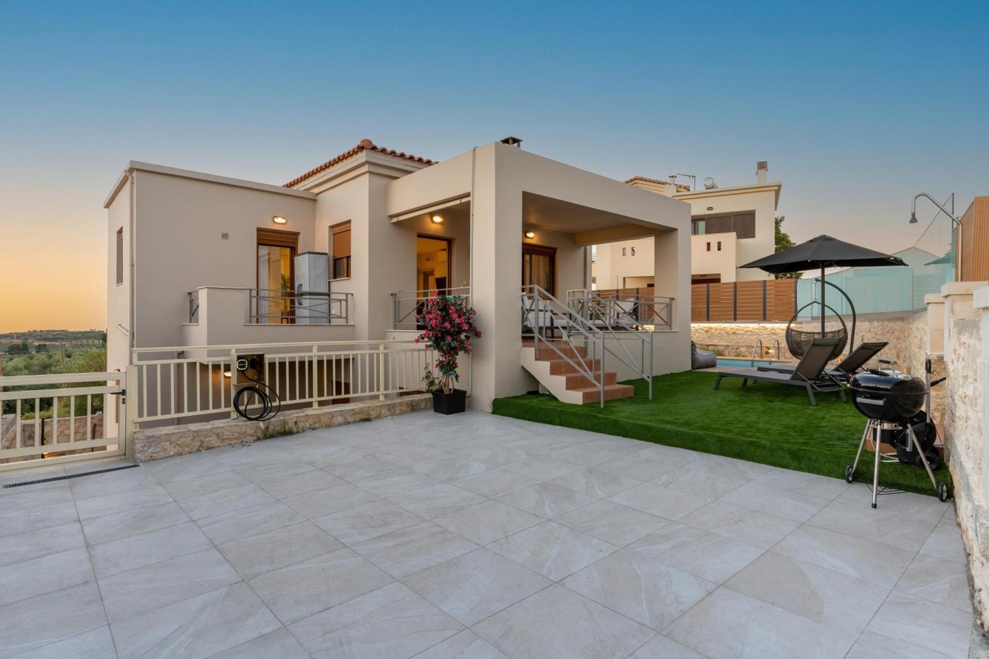 Ismini 3 Bedrooms,pool, Barbeque * Agios Dimitrios (Crete)