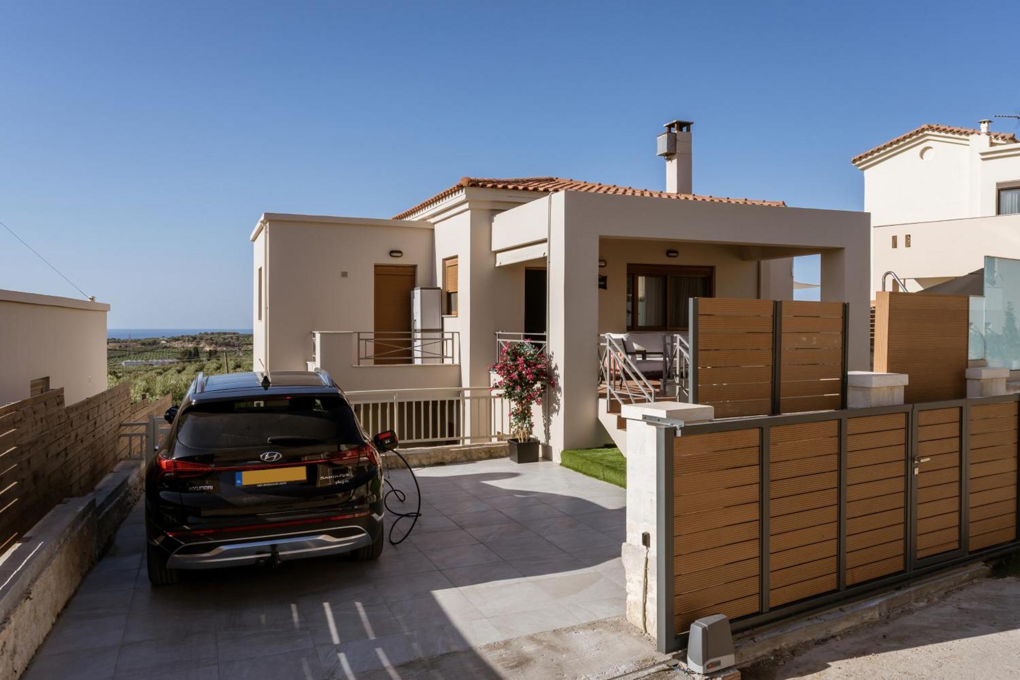 Ismini 3 Bedrooms,pool, Barbeque